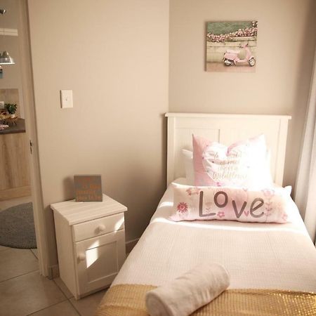 Mari-Amor Self-Catering Apartments Mossel Bay Exterior foto